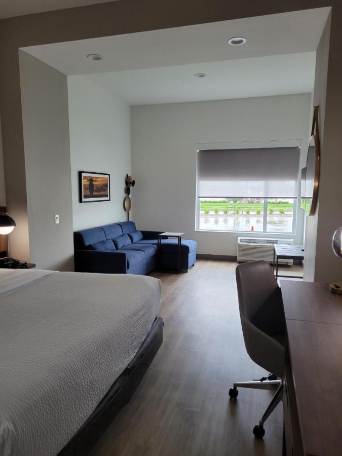La Quinta Inn & Suites By Wyndham Террелл Екстер'єр фото