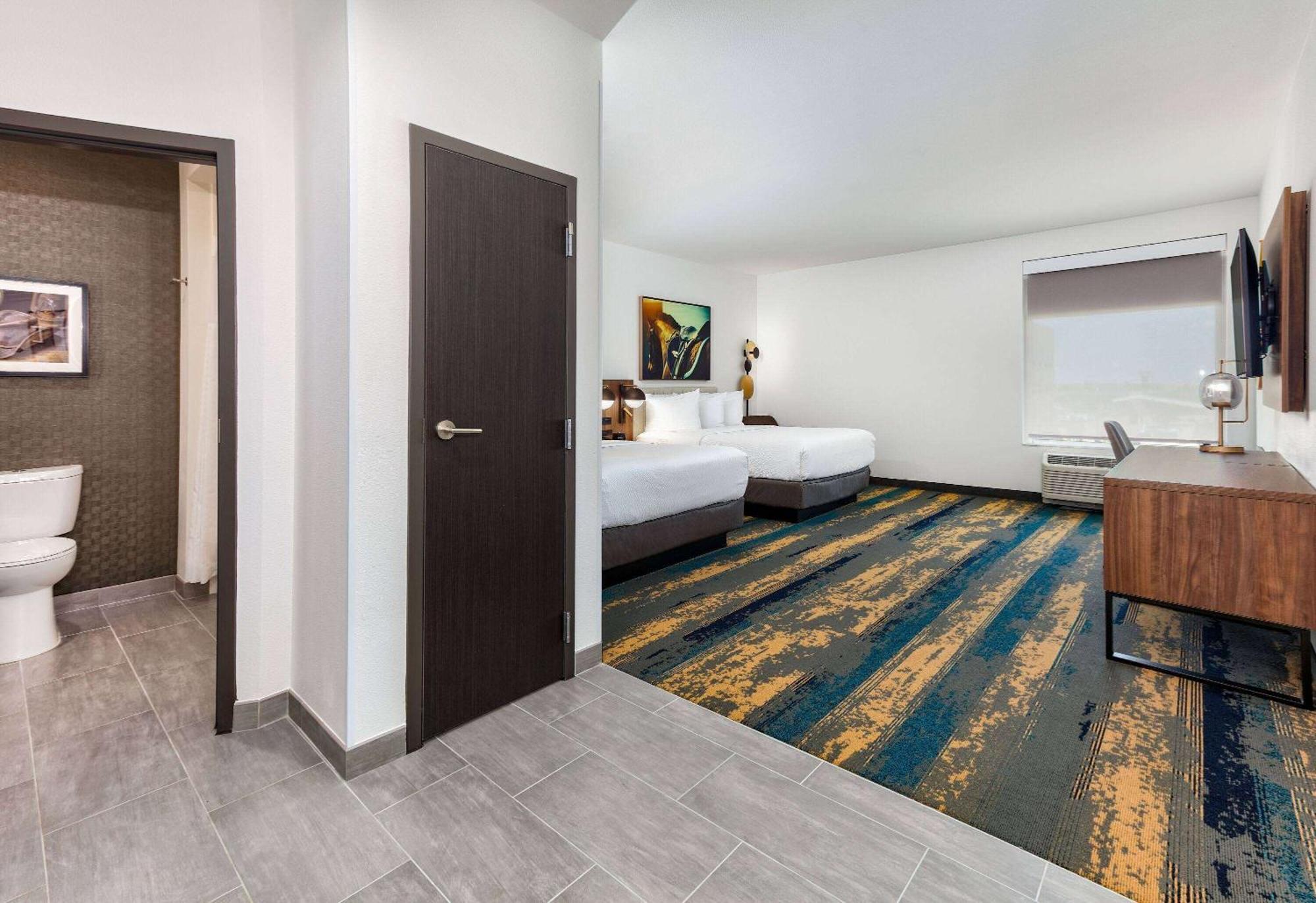 La Quinta Inn & Suites By Wyndham Террелл Екстер'єр фото